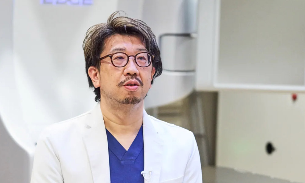 井上技師